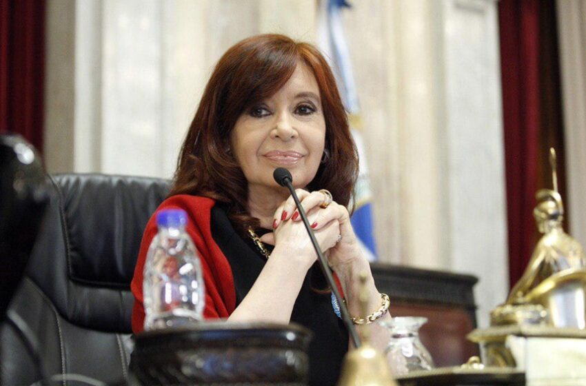  Cristina Fernández de Kirchner: «Le pido al presidente que honre la voluntad del pueblo Argentino»