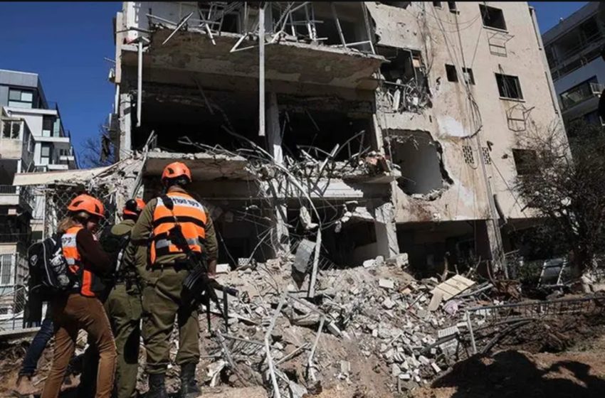  Agresión estadounidense sionista contra Irán: El ejército iraní responde.